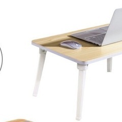 折りたたみテーブルの画像