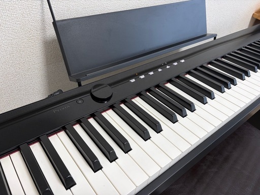 電子ピアノ　CASIO　