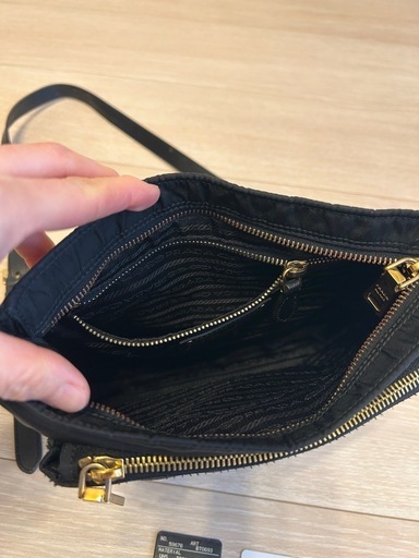 PRADA ショルダーバッグ