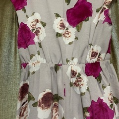（未使用）花柄ワンピース👗の画像