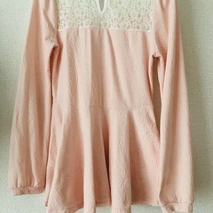 フリルトップスレディースの画像