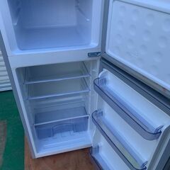 KL44 ★直接お引取りのみ★ シャープ 2ドア冷凍冷蔵庫 118L (冷凍室28L 冷蔵室90L)　15年製　SJ-H12Y-S　動作OKの画像