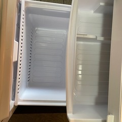 譲渡決定　
SHARP2ドア冷蔵庫　古いですが綺麗の画像