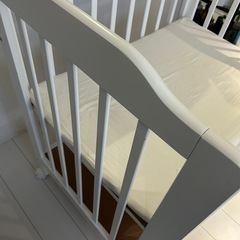 カトージ　ミニベビーベッド　収納付、マットレス付の画像