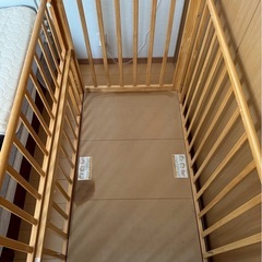 ベビーベッドの画像