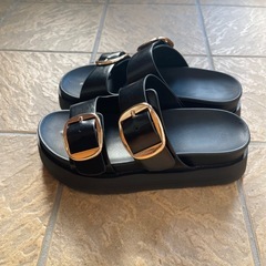 レディースサンダル　厚底 ビジューバックル ダブルベルトコンフォートサンダルの画像