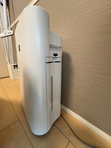 シャープ 加湿空気清浄機 KC-S50-W 13畳