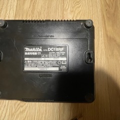 　makita 充電器 DC18RF (コード切れ)の画像