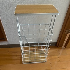 ニトリ　トイレットペーパーストッカーの画像