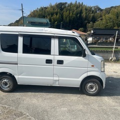 エブリイの画像