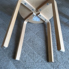 IKEA（イケア）
木製スツールの画像