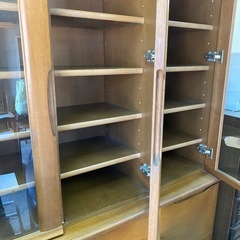 食器棚の画像