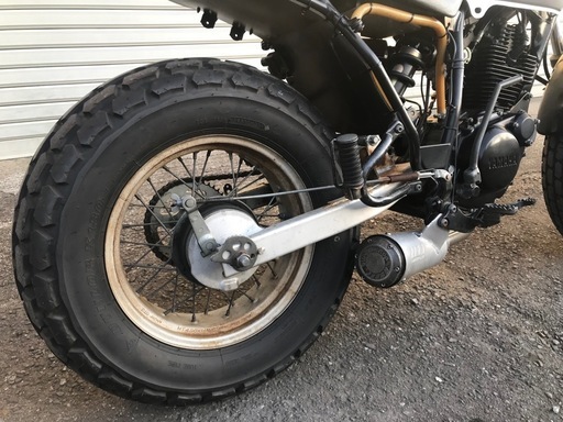 ヤマハ　TW200