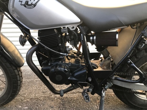 ヤマハ　TW200