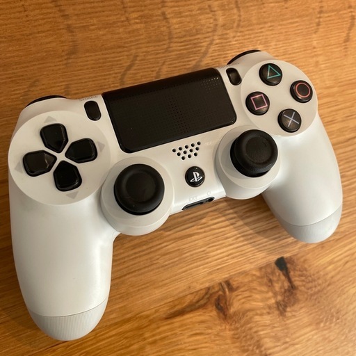 ※取引決定済　
PS4 コントローラー3個セット
