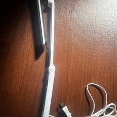 アイリスオーヤマ デスクライト（クランプ式）の画像