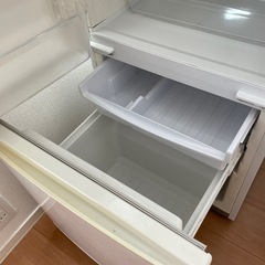 SHARP冷凍冷蔵庫２つ　の画像
