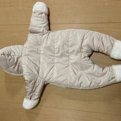 ジャンプスーツの画像