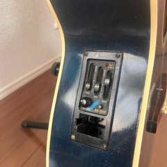 アコースティックギター＋スタンド＋ケース付の画像