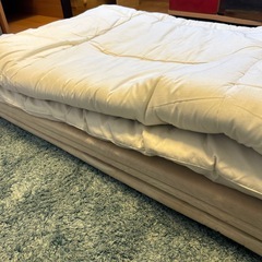 敷きマットと敷布団　ニトリの画像