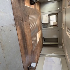 まぁまぁ高級なじゅうたんの画像