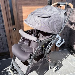 アプリカ　ラクーナクッションの画像