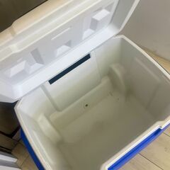 【受け渡し者決定しました】Colemanキャリー付きクーラーボックス｜大型｜タイヤ付きの画像