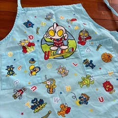 ウルトラマン エプロン 110の画像