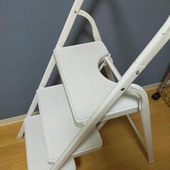 脚立※事務所退去に伴い、すぐに引き取り可能な方大歓迎です！の画像