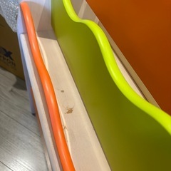 キッズ絵本ラック E-Ko 木製 オレンジ グリーン ワゴン付の画像