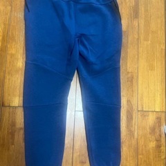 NIKEテックフリースの画像