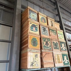 【早い物勝ち】一箱2000円で売ります！！　　茶箱の画像