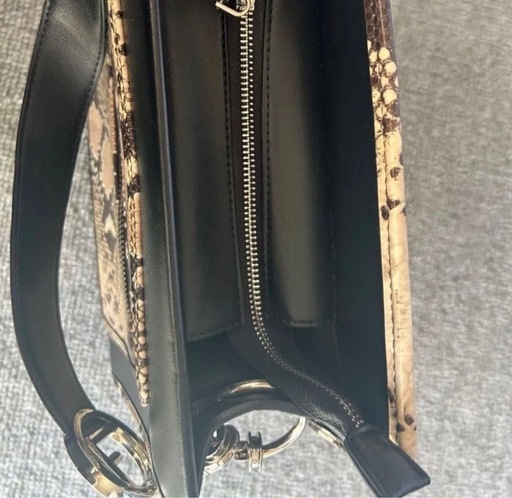 FENDIバッグ風パイソン柄トートバッグ