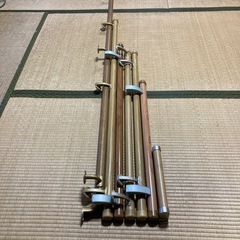 木製室内手摺りと金具の画像