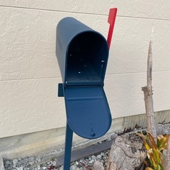 郵便ポストの画像