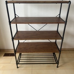 インダストリアルスタイルスチールラックの画像