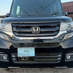 H29年式 N-BOXカスタム特別仕様車 SSブラックPKG★総額33.8万円★車検2年付き 外観良好 機関良好 両側パワスラ CTBA 社外ナビ テレビ バックカメラ 修復歴なし！高年式に乗れるチャンス！の画像