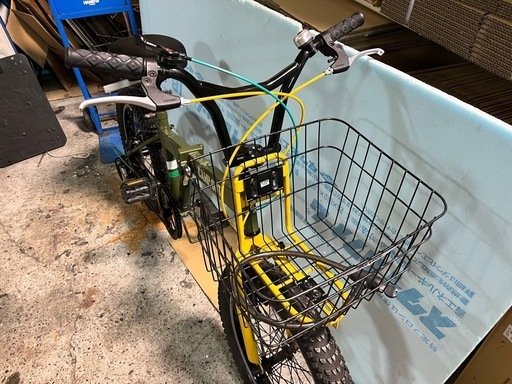 (DM) 折りたたみ自転車 キャプテンスタッグ ワイルダーFDB206 キャンプアウト アウトドアスタイル 20インチ 6段変速 マットオリーブ 中古品 ④