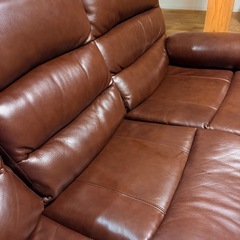 ニトリ ビリーバー3 電動リクライニングソファ の画像