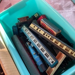 おもちゃ 車 電車の画像