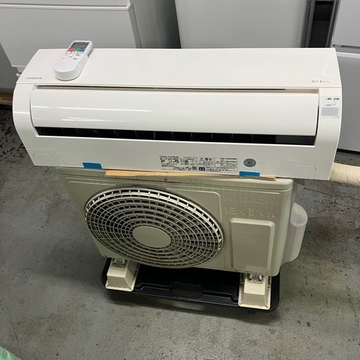 2023年製 HITACHI 日立 ルームエアコン RAS-AJ22M (W) 2.2kw 100v　主に6畳用 白くまくん