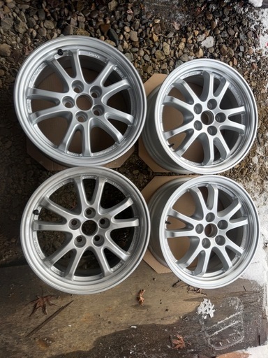 50プリウス　純正ホイール　ほぼ新品