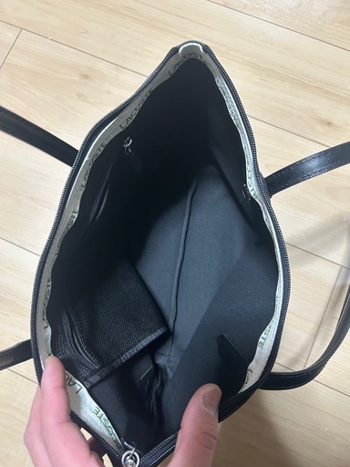 LACOSTE  ブラックトートバッグ