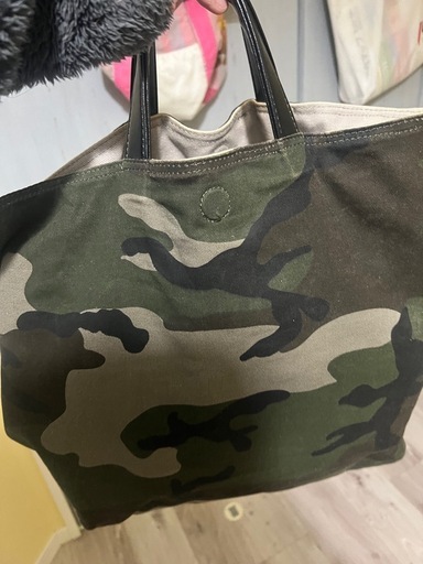 迷彩柄バッグ