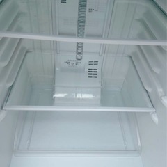 (送料無料) 2020年 極美品 冷蔵庫 Panasonic 138L 自動霜取りカテキン抗菌脱臭機能 お掃除楽々ガラス製トレイ④の画像