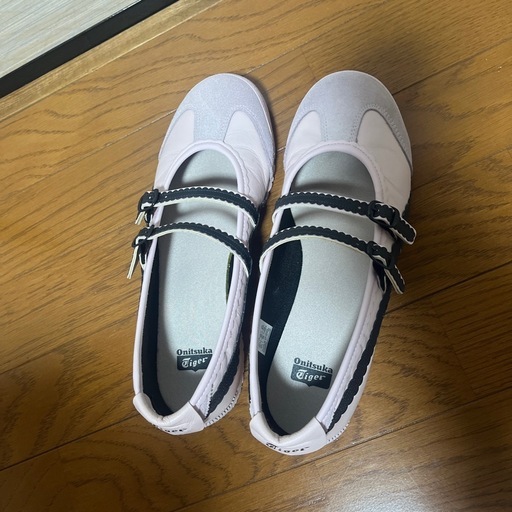 オニツカタイガーバレーシューズ　25.5 センチ