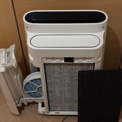 加湿空気清浄機SHARP KC-Ｄ50 の画像