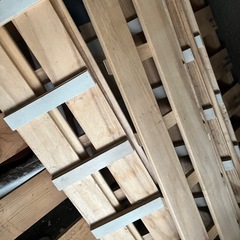 スノコ 木材　埃などあり。掃除して渡しません綺麗ではありません。の画像