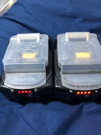 ①マキタ18v純正バッテリーBL1860B、中古美品、２個