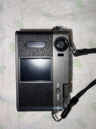 富士フイルムX-HF1 X half（エックス ハーフ） チャコールシルバー